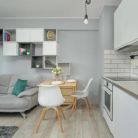 Stylish Near Hala Arena By Renters Познань